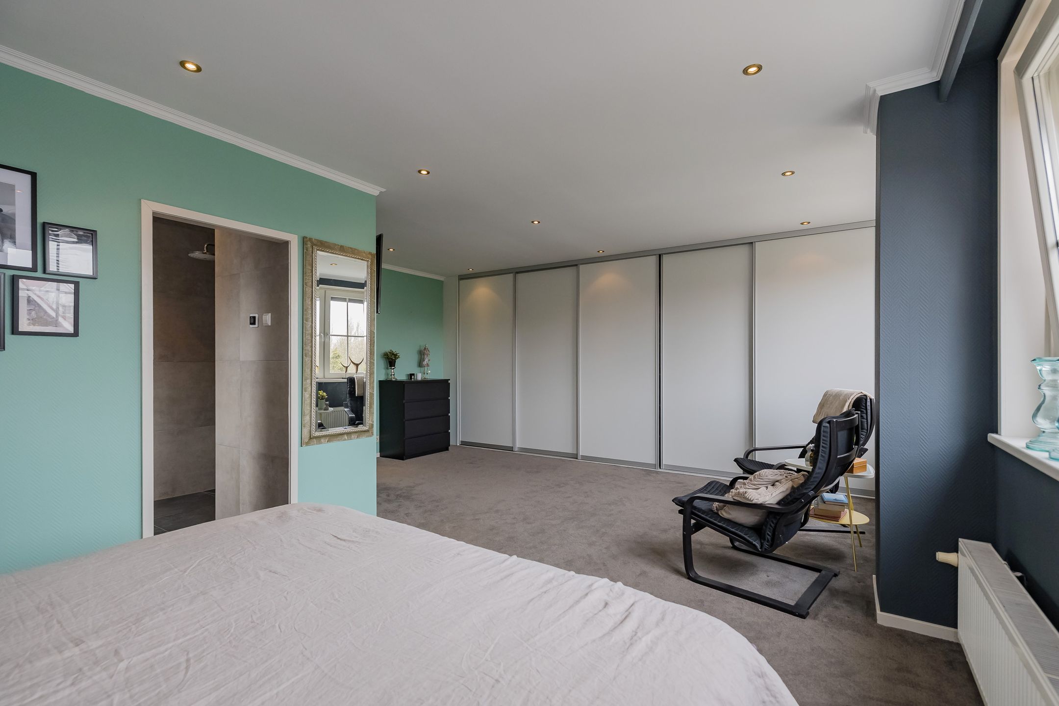 Spacious Detached Villa with Six Bedrooms and Luxury Amenities in Getsewoud Noord — 40