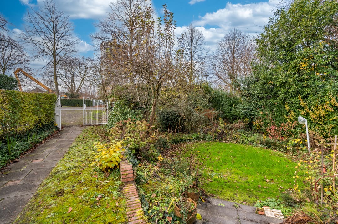 Photo 43 of Burgemeester van Liebergenstraat 12