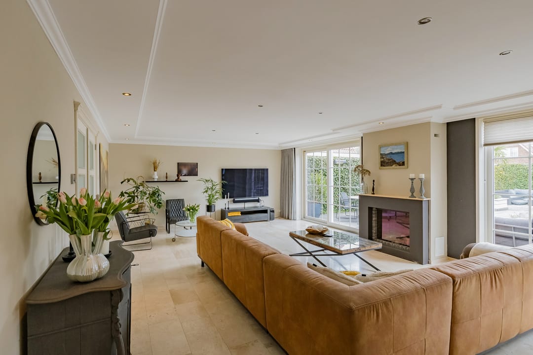 Spacious Detached Villa with Six Bedrooms and Luxury Amenities in Getsewoud Noord — 15
