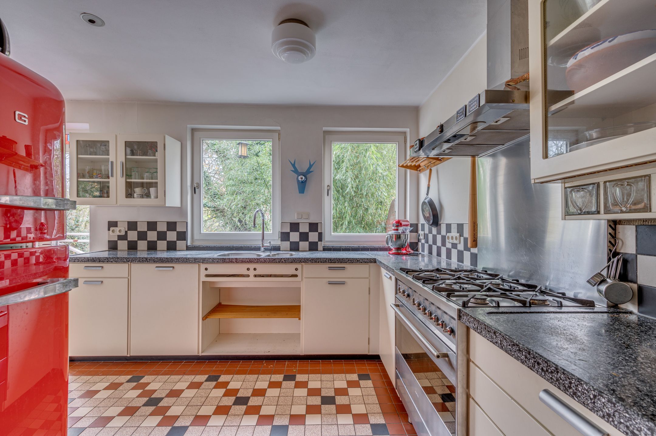 Photo 18 of Burgemeester van Liebergenstraat 12