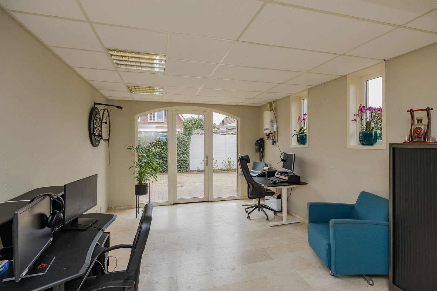 Spacious Detached Villa with Six Bedrooms and Luxury Amenities in Getsewoud Noord — 33