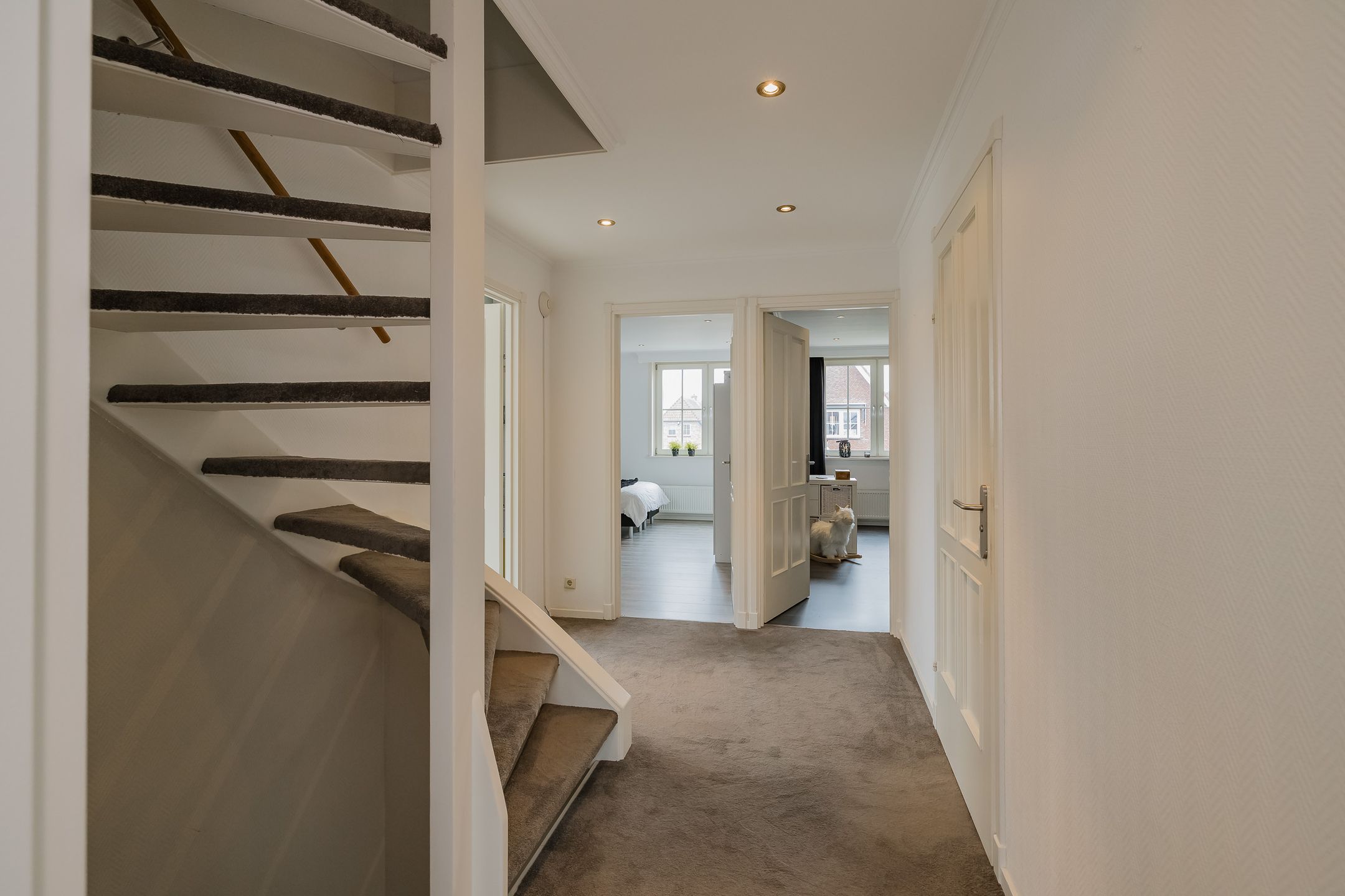 Spacious Detached Villa with Six Bedrooms and Luxury Amenities in Getsewoud Noord — 55