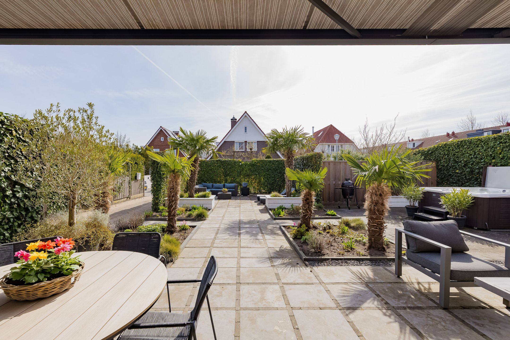 Spacious Detached Villa with Six Bedrooms and Luxury Amenities in Getsewoud Noord — 64