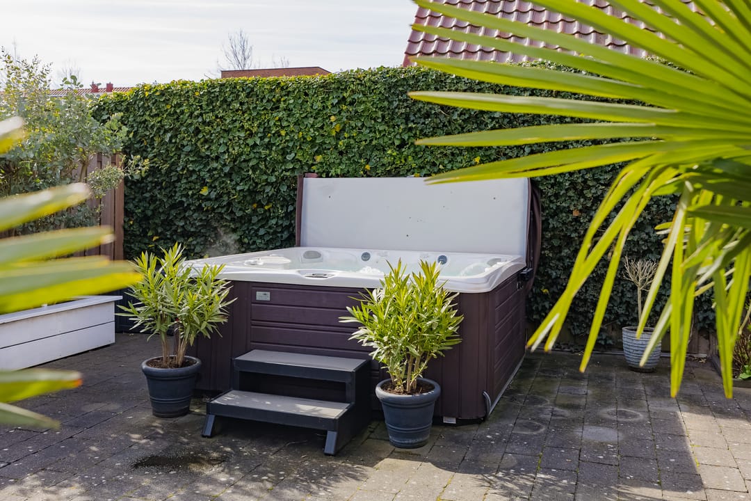 Spacious Detached Villa with Six Bedrooms and Luxury Amenities in Getsewoud Noord — 71