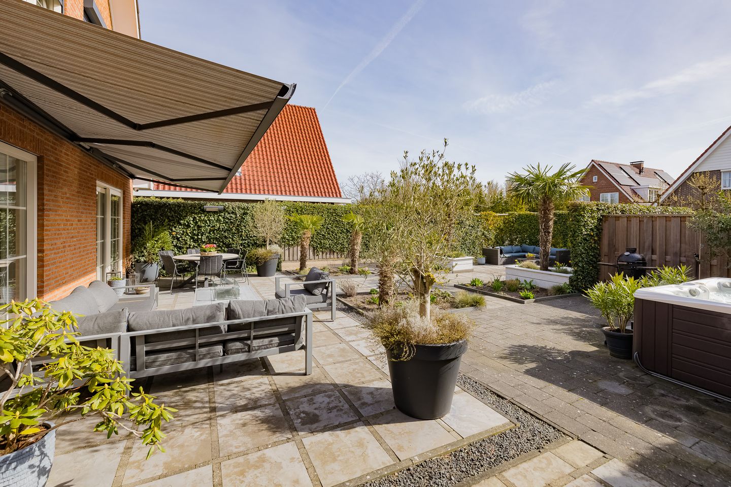 Spacious Detached Villa with Six Bedrooms and Luxury Amenities in Getsewoud Noord — 77