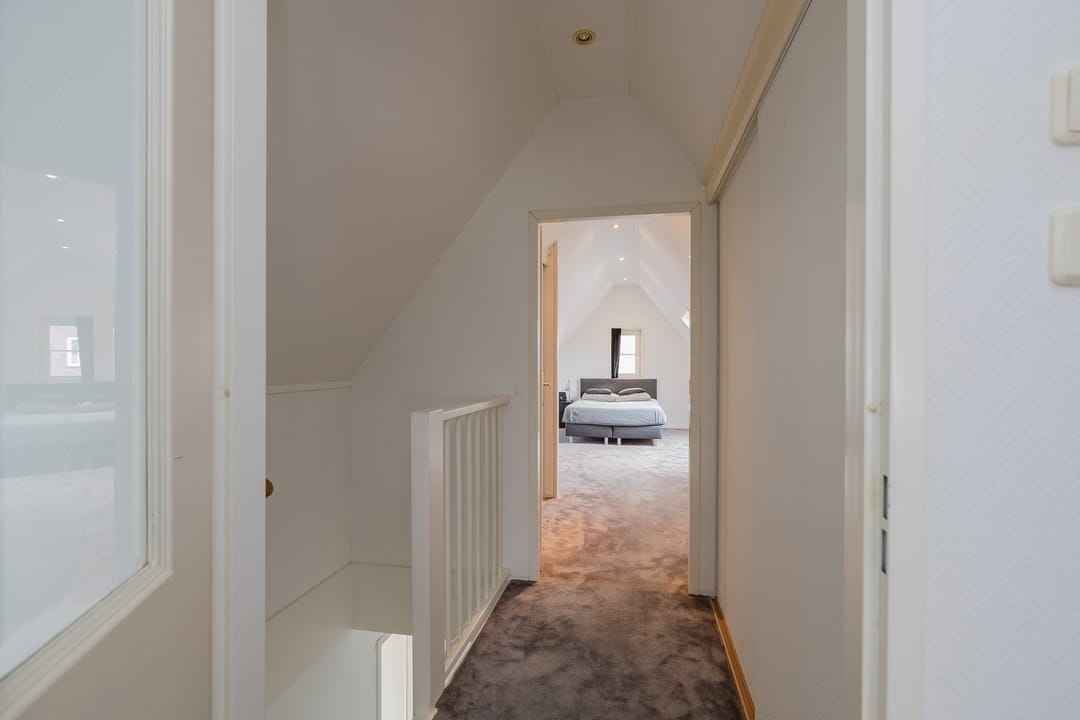 Spacious Detached Villa with Six Bedrooms and Luxury Amenities in Getsewoud Noord — 56