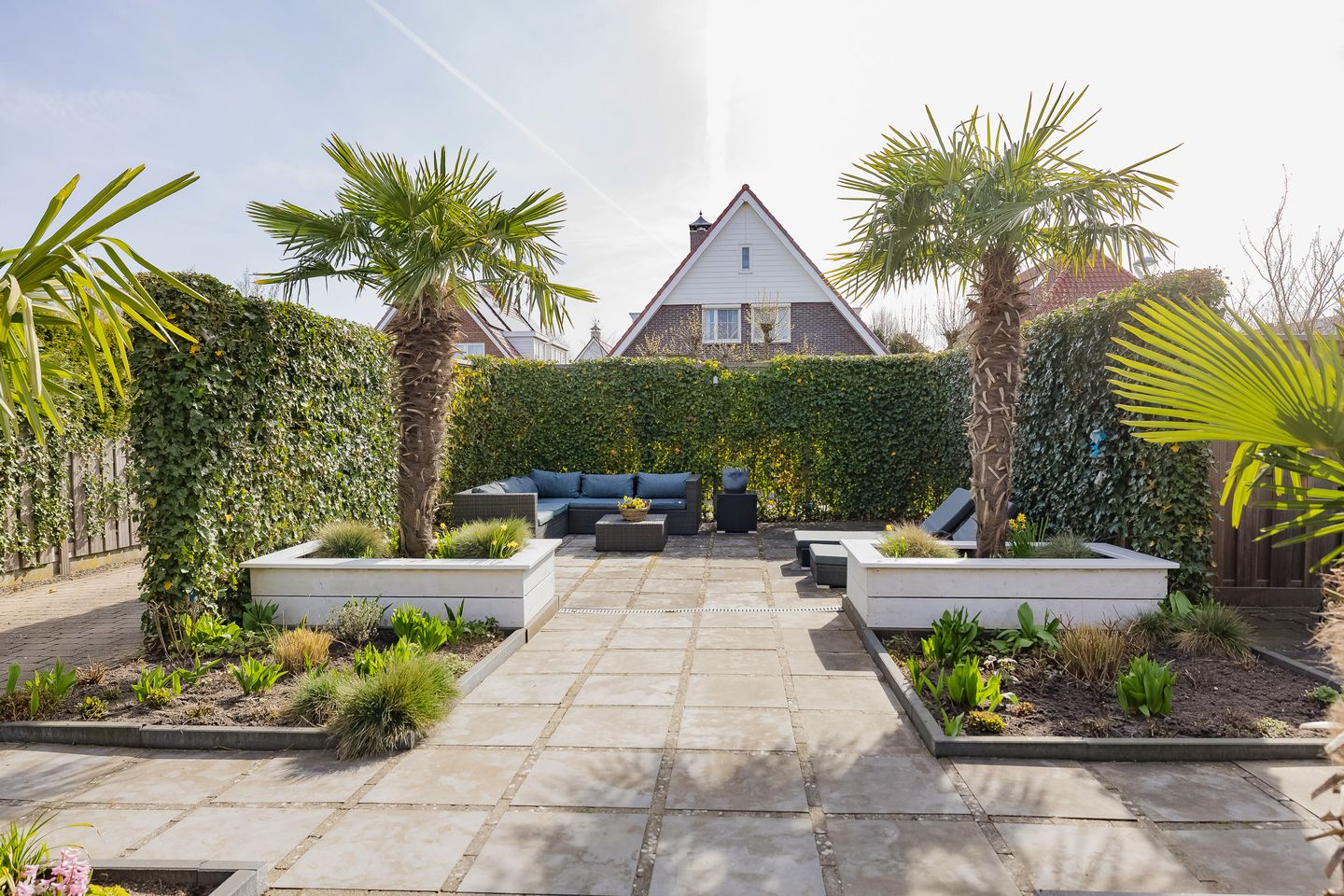 Spacious Detached Villa with Six Bedrooms and Luxury Amenities in Getsewoud Noord — 72