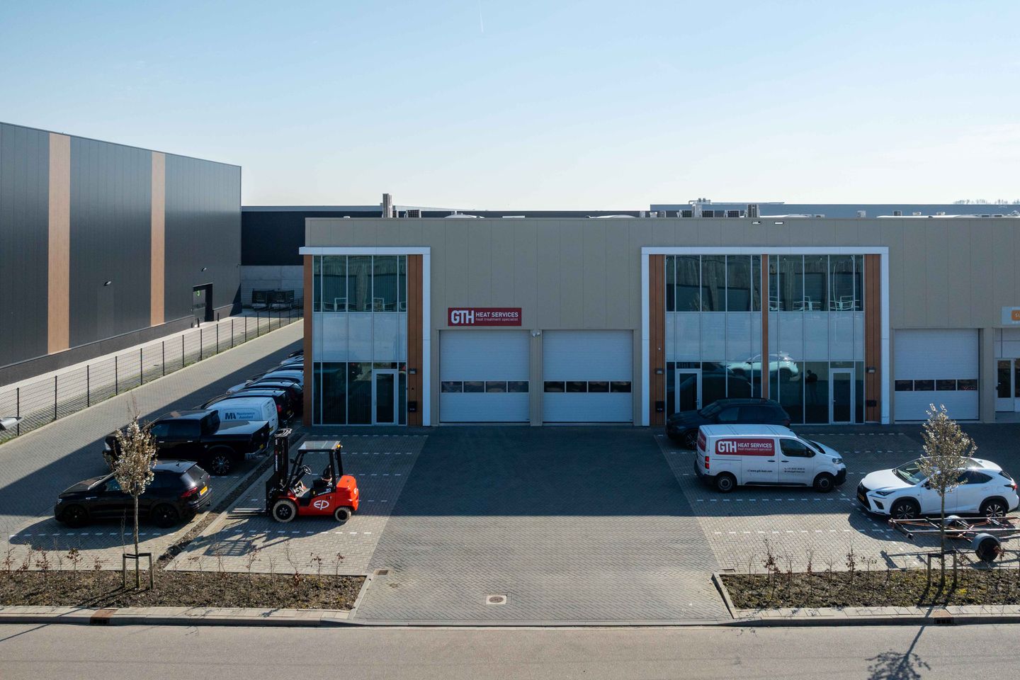 View photo 2 of Hopperweg 11-1