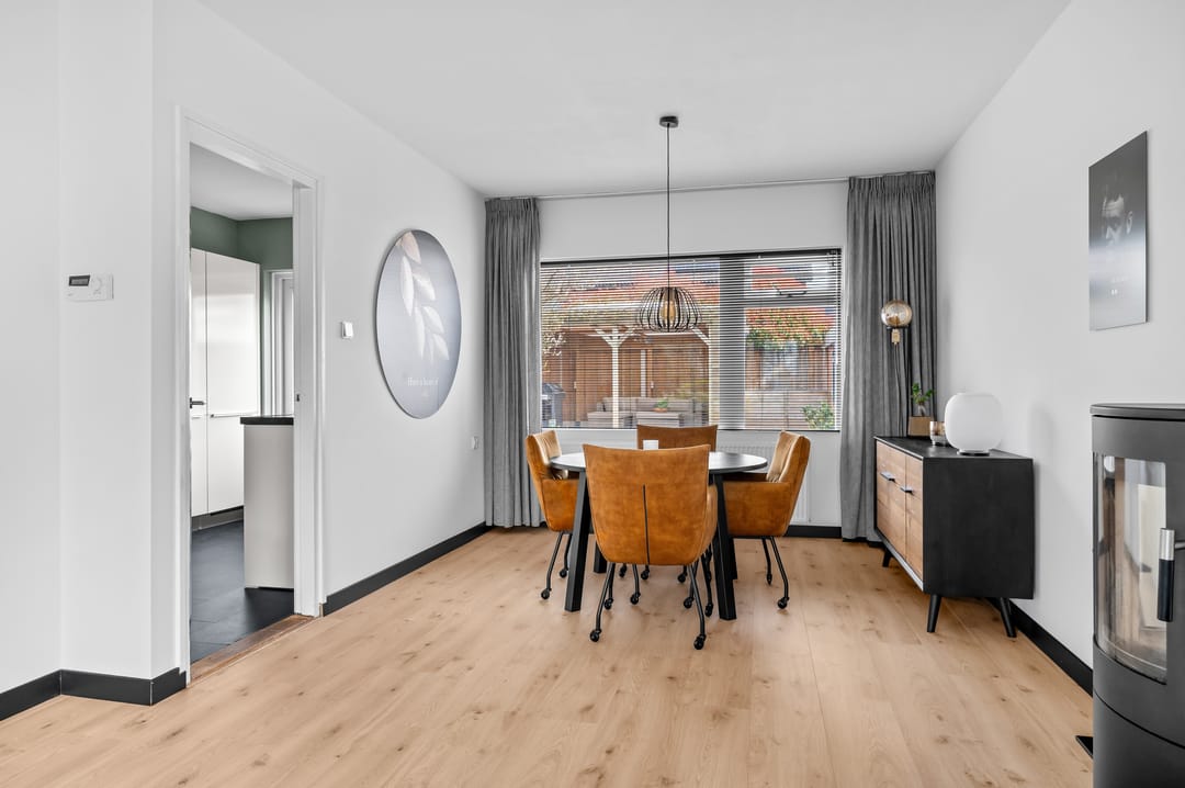 Photo 7 of Van Deinsestraat 3
