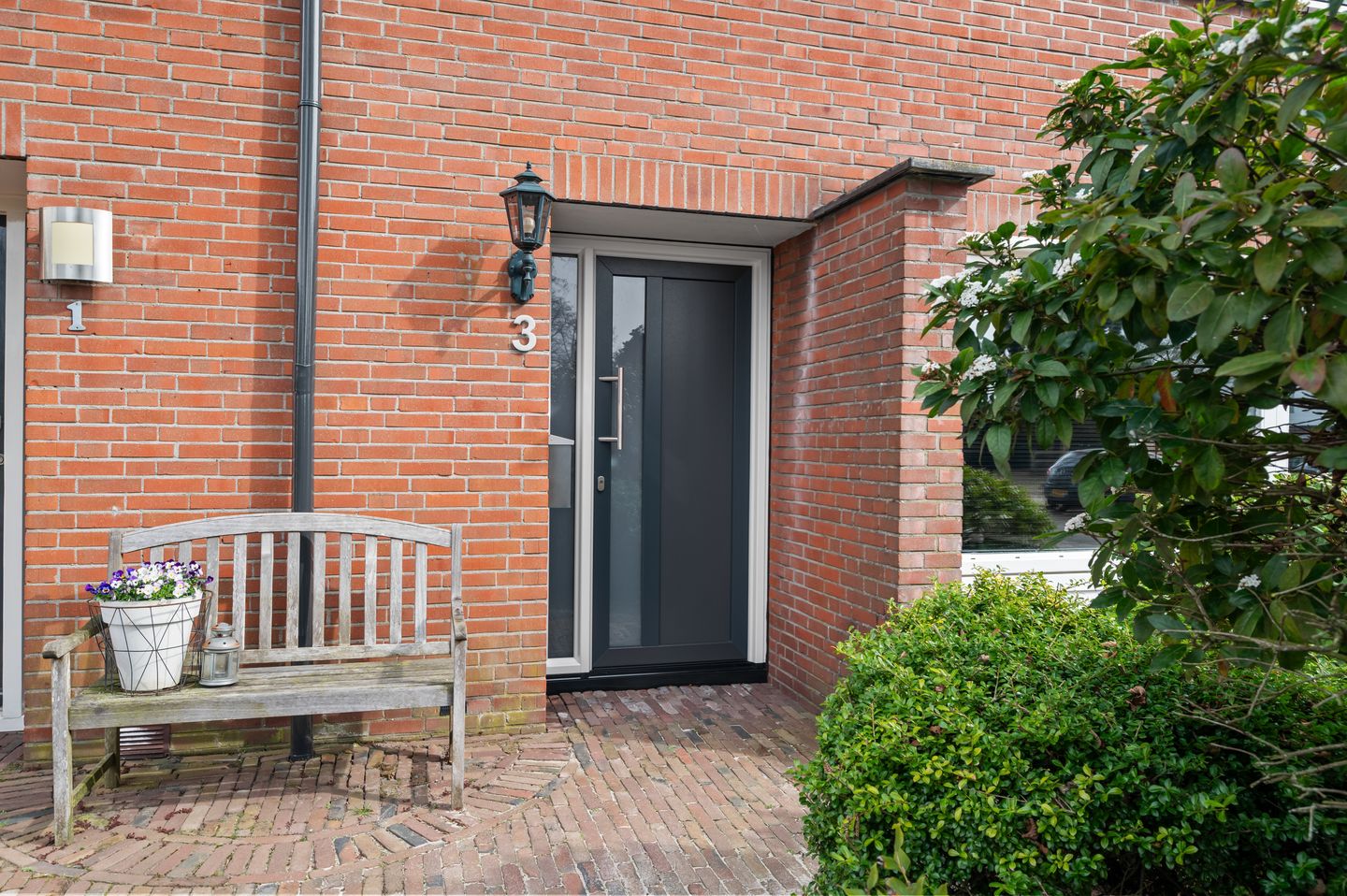 Photo 34 of Van Deinsestraat 3