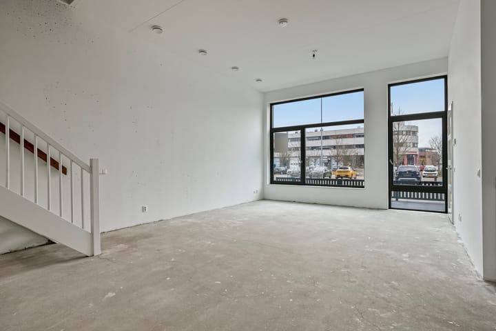 Photo 2 of Ananasweg 172