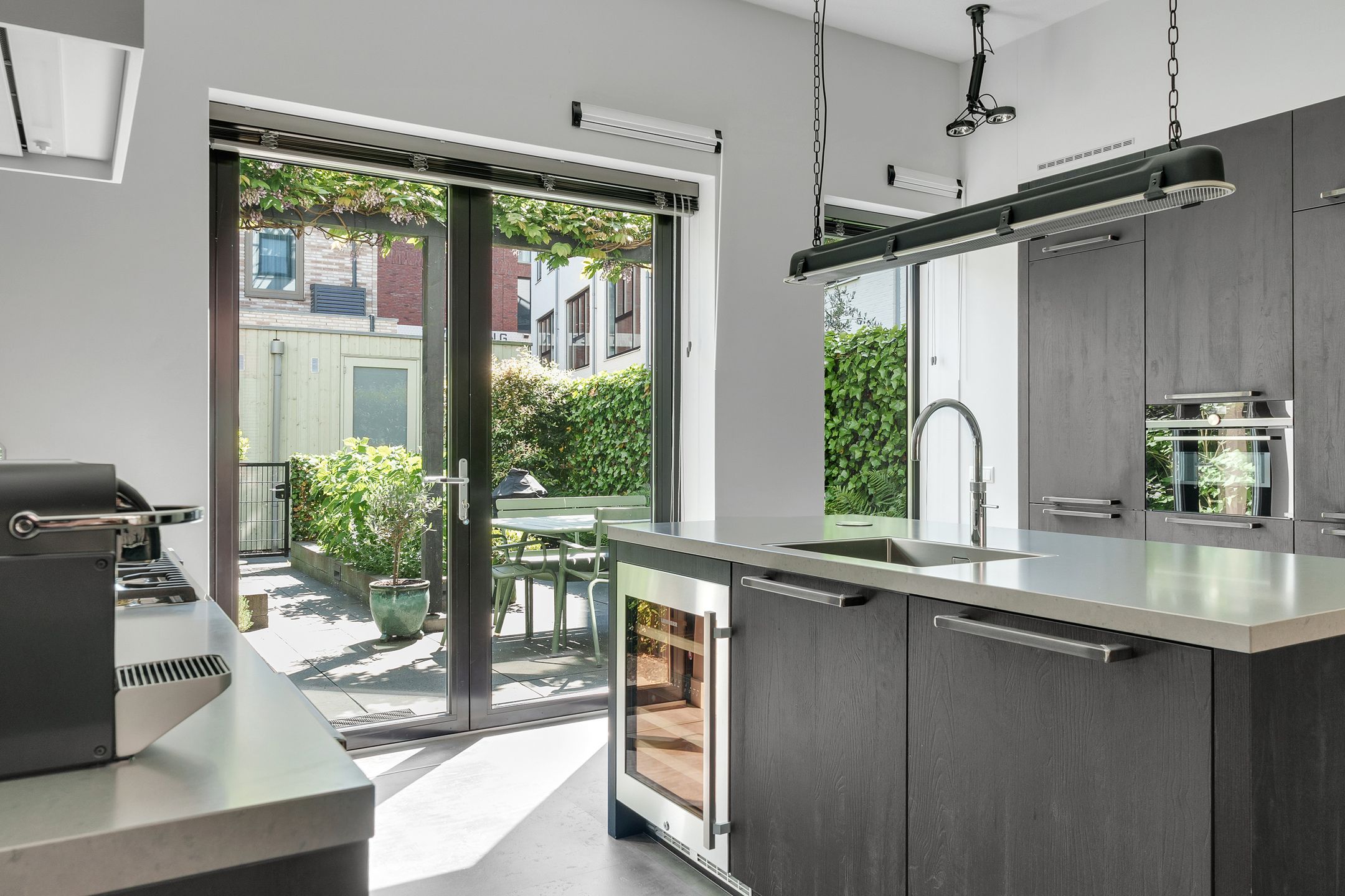 Exclusive City Villa Near the Water in Zwolle — 16
