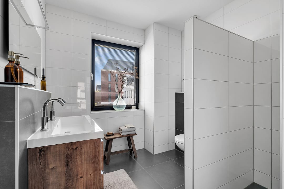 Exclusive City Villa Near the Water in Zwolle — 36