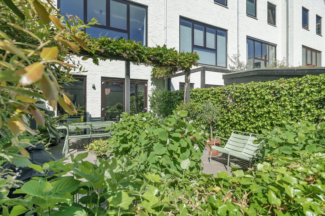 Exclusive City Villa Near the Water in Zwolle — 48