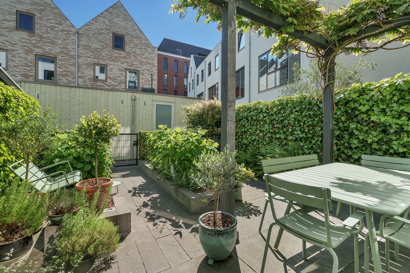 Exclusive City Villa Near the Water in Zwolle — 50