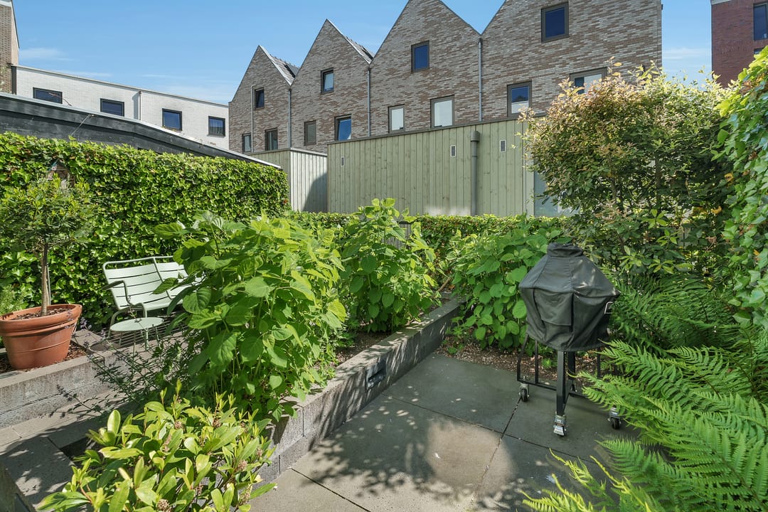 Exclusive City Villa Near the Water in Zwolle — 52