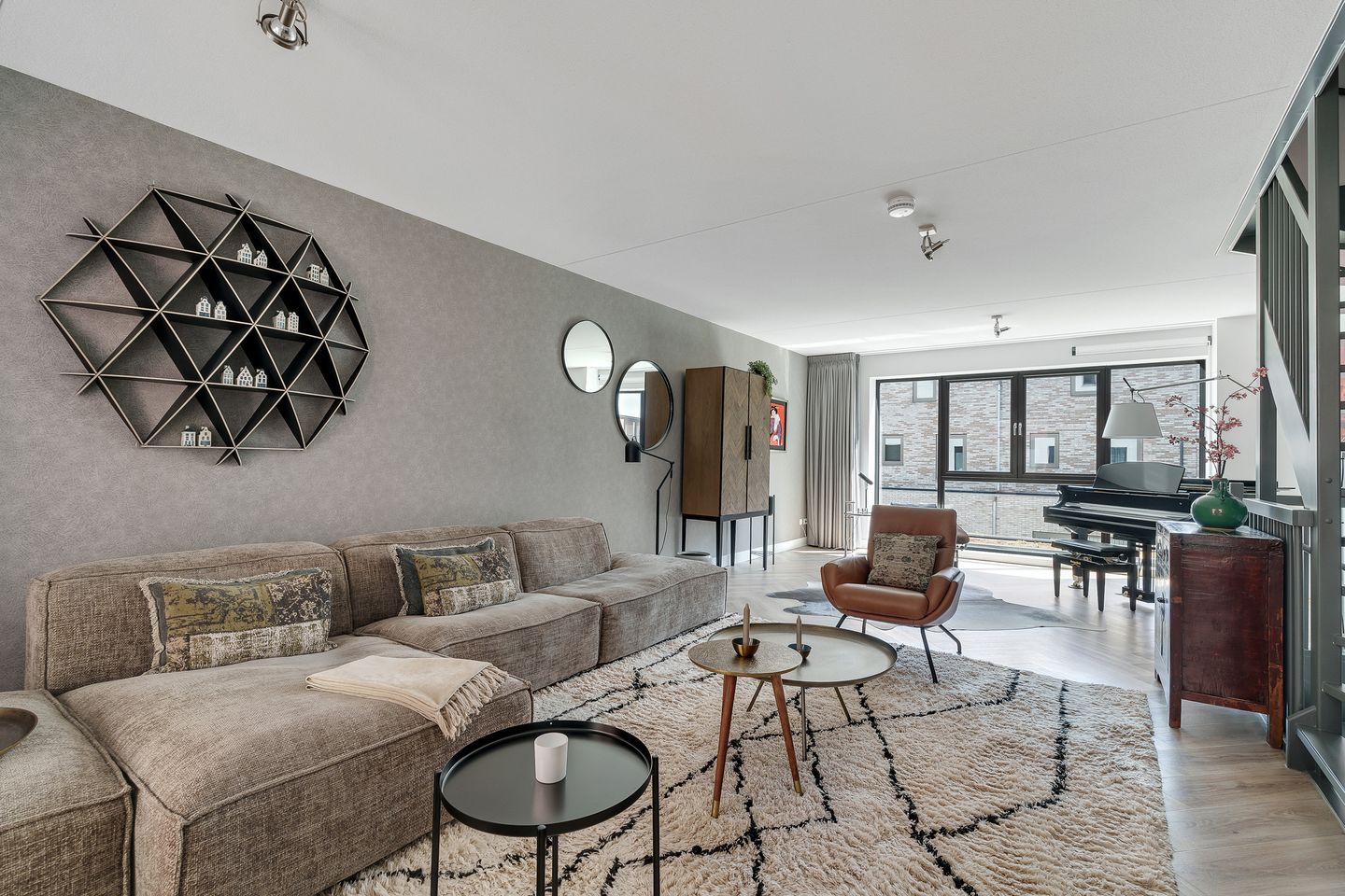 Exclusive City Villa Near the Water in Zwolle — 25