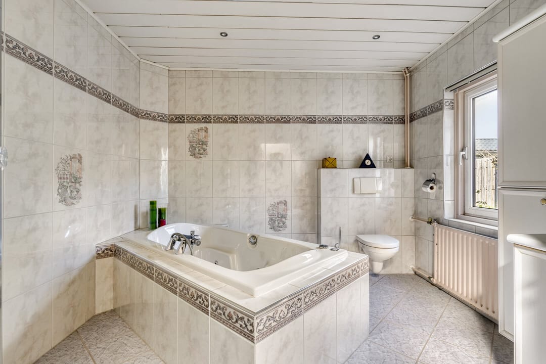 Foto 23 van Heuvelstraat 13