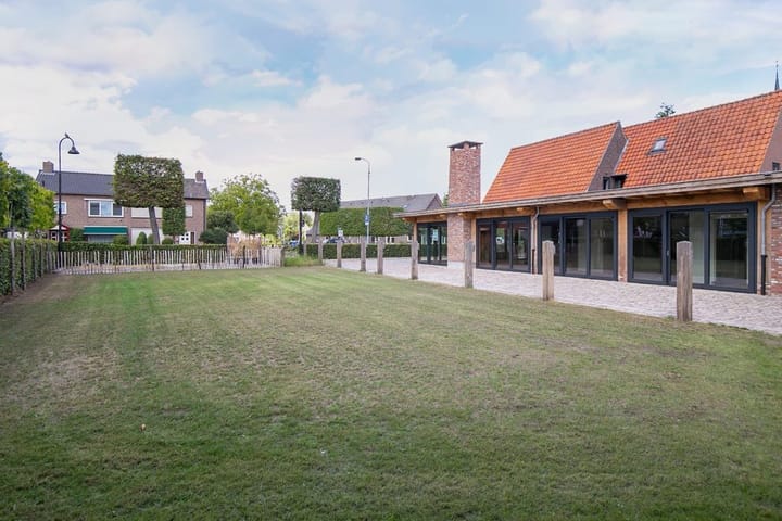 Photo 3 of Bergstraat 23