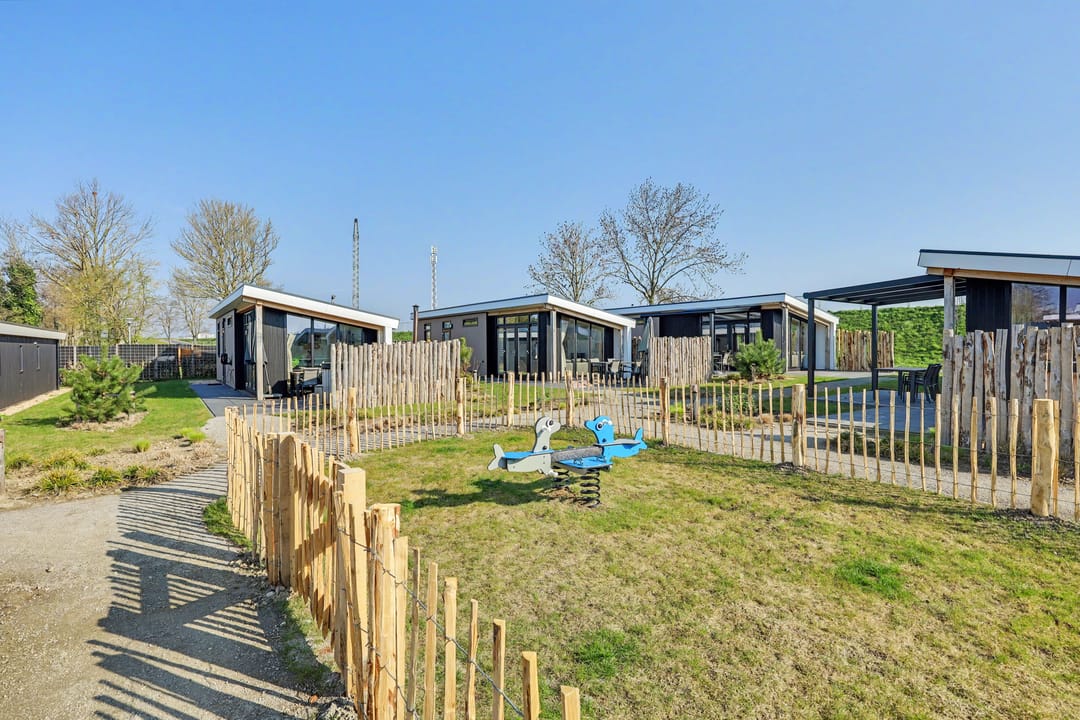 Foto 22 van Burenpolderweg 30-A8