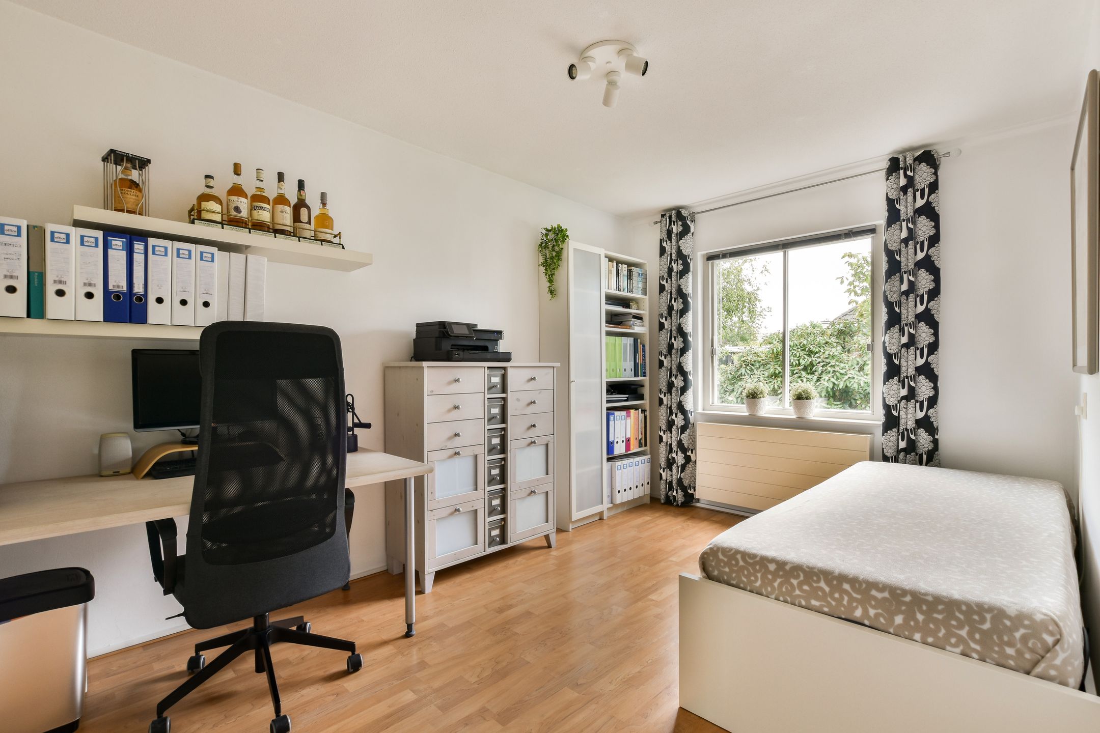 Photo 30 of Jean Augierstraat 41