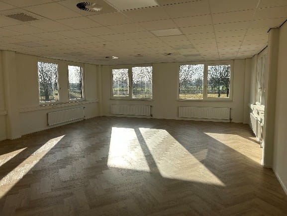 Bekijk foto 3 van Pompmolenlaan 13