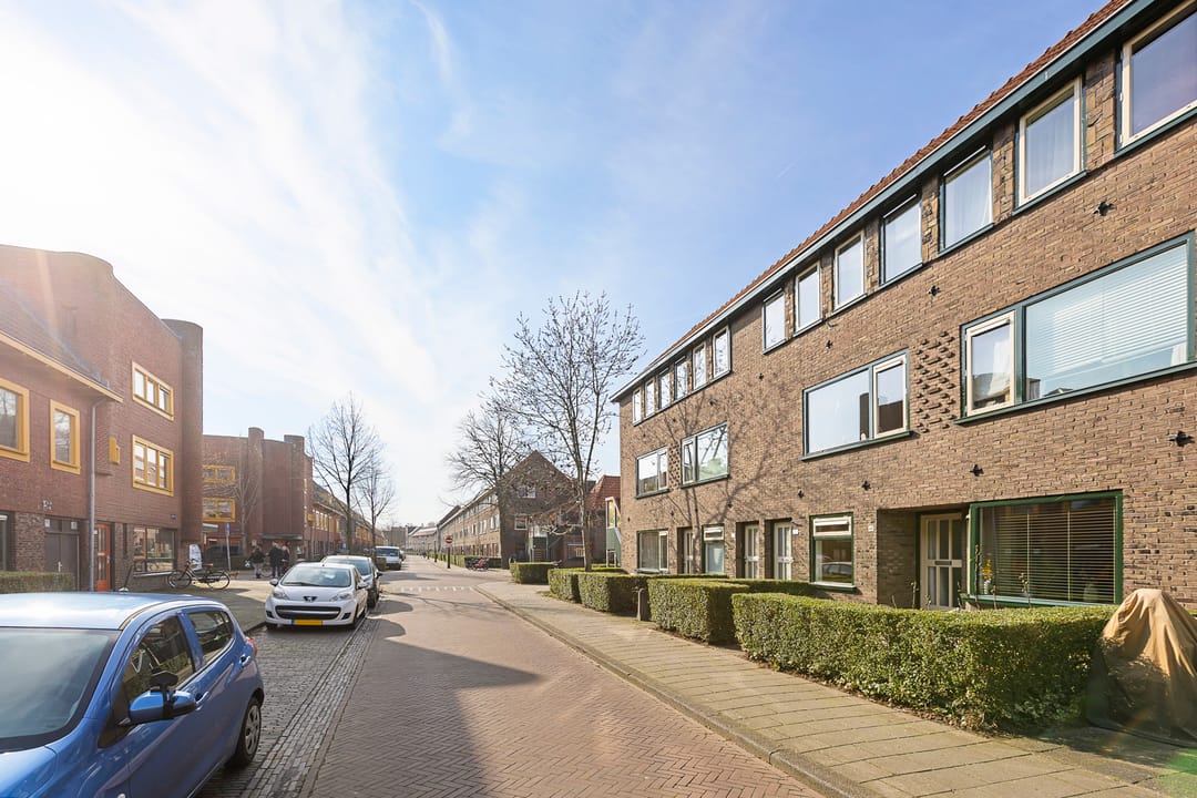 Foto 38 van Irislaan 46