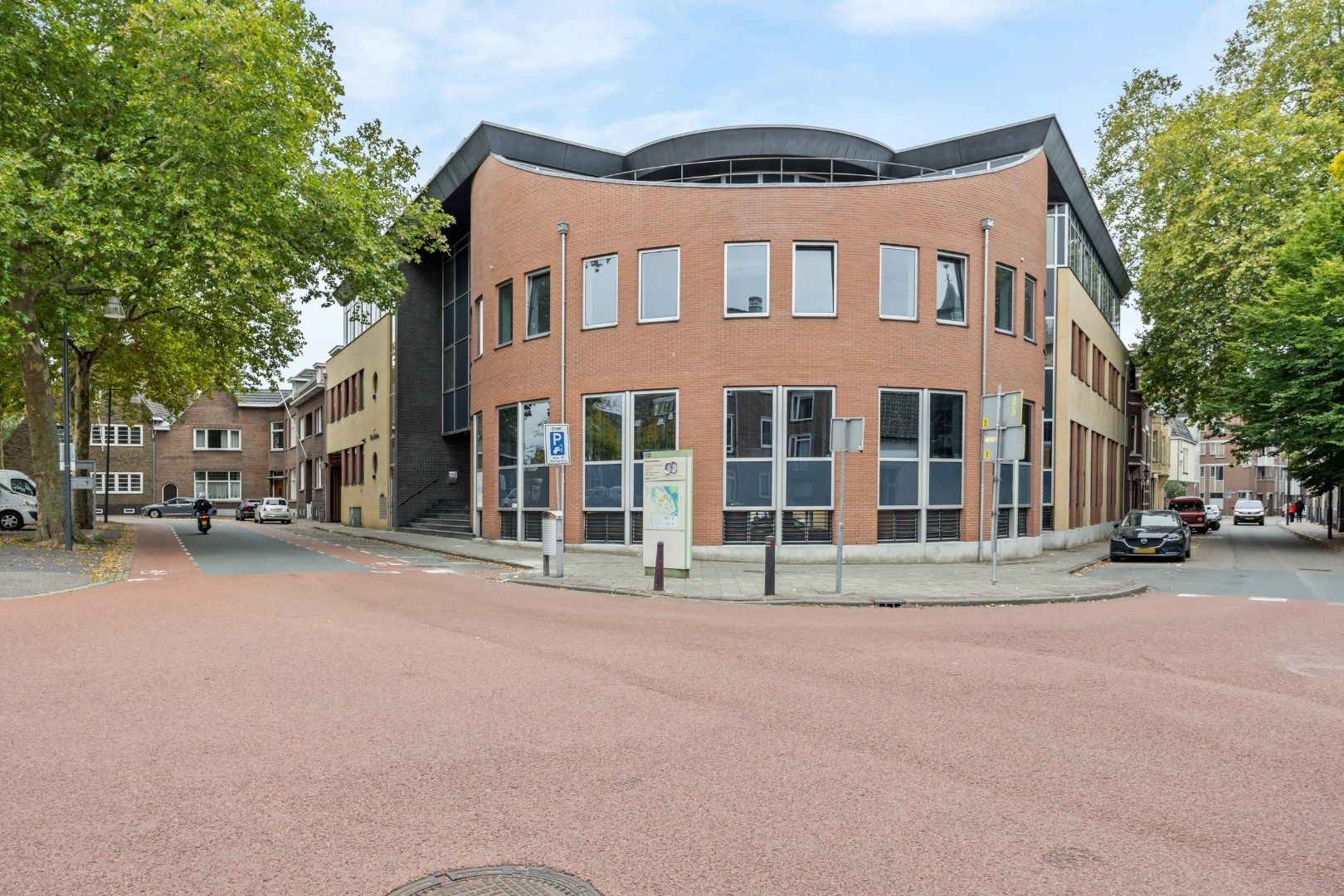 Foto 12 van Wilhelminaplein 26-G