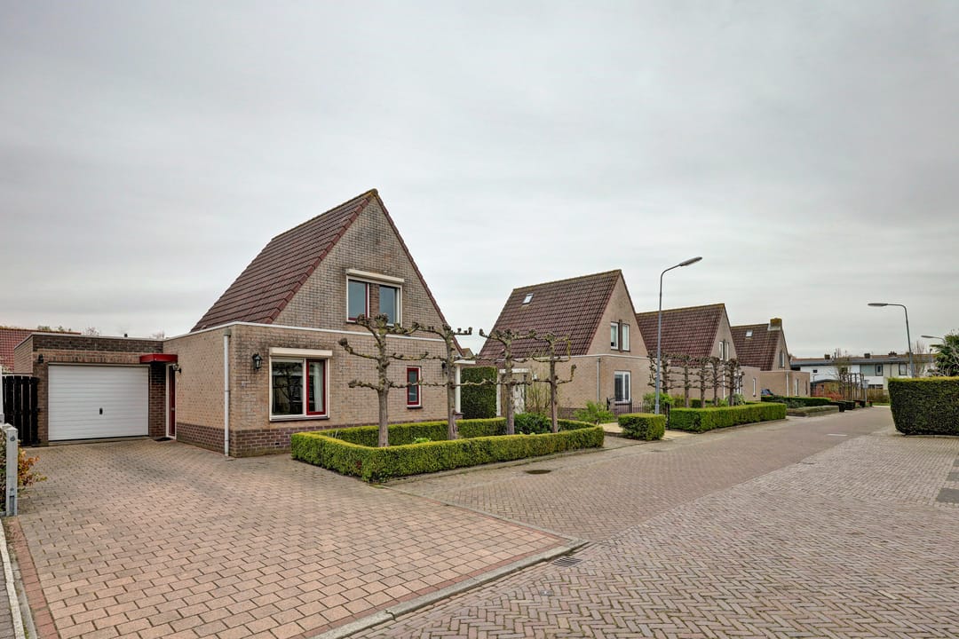 Photo 7 of Emmastraat 8
