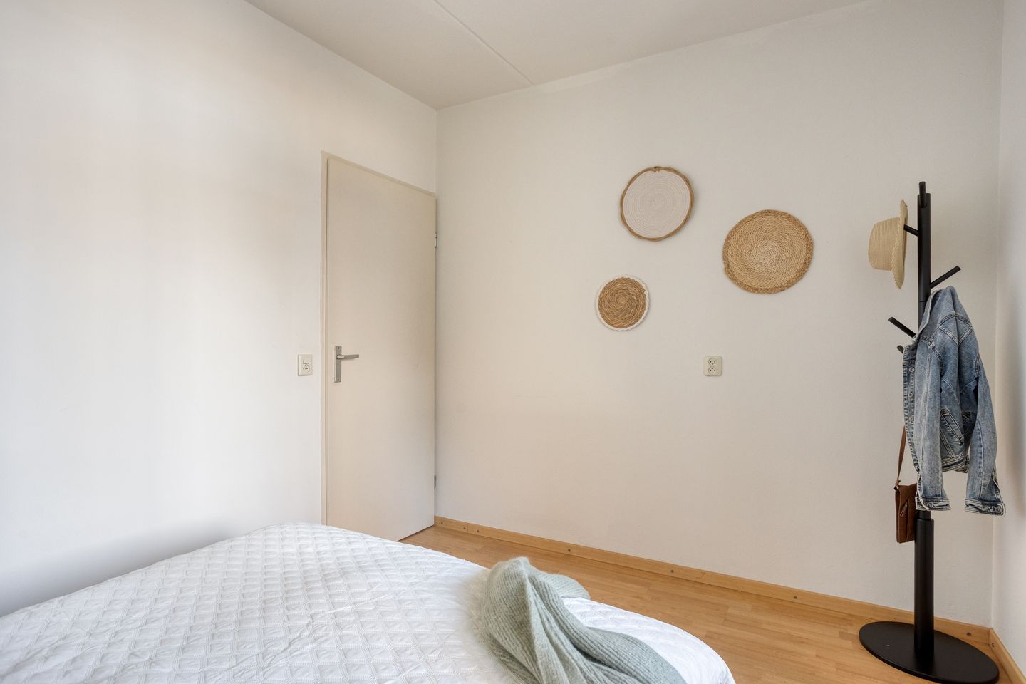 Photo 20 of Edenstraat 15-C