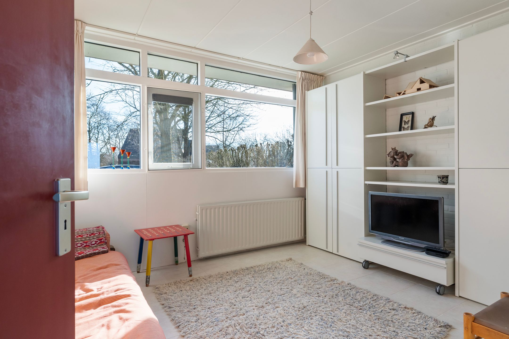 Waterfront Living with Panoramic Lake Views in Friesland — 28