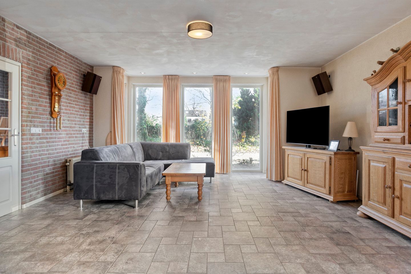 Foto 5 van Den Hoogenkant 10