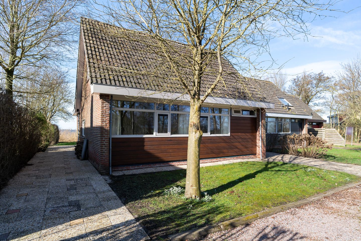 Waterfront Living with Panoramic Lake Views in Friesland — 47