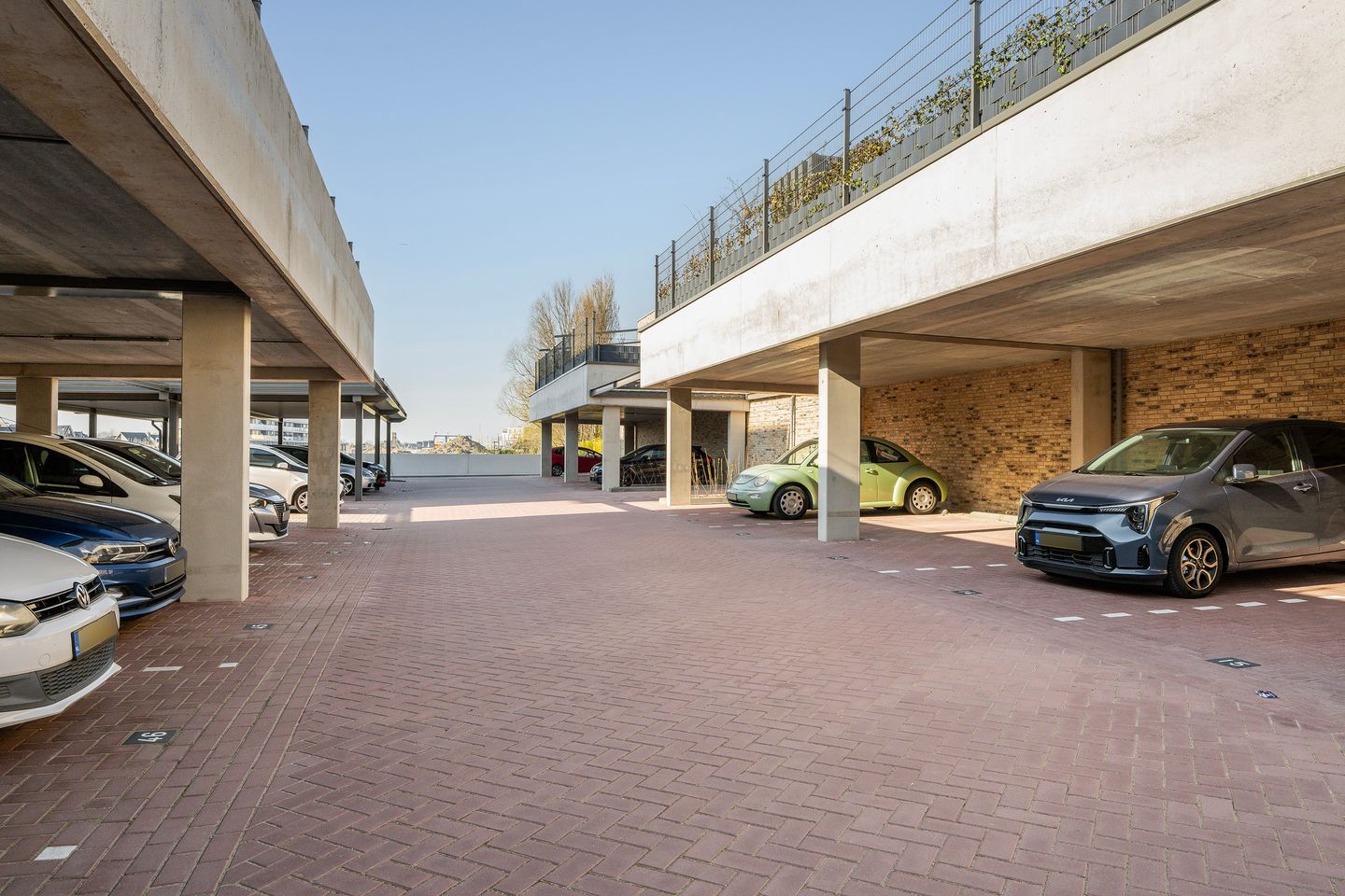 Photo 25 of Fluwijn 499