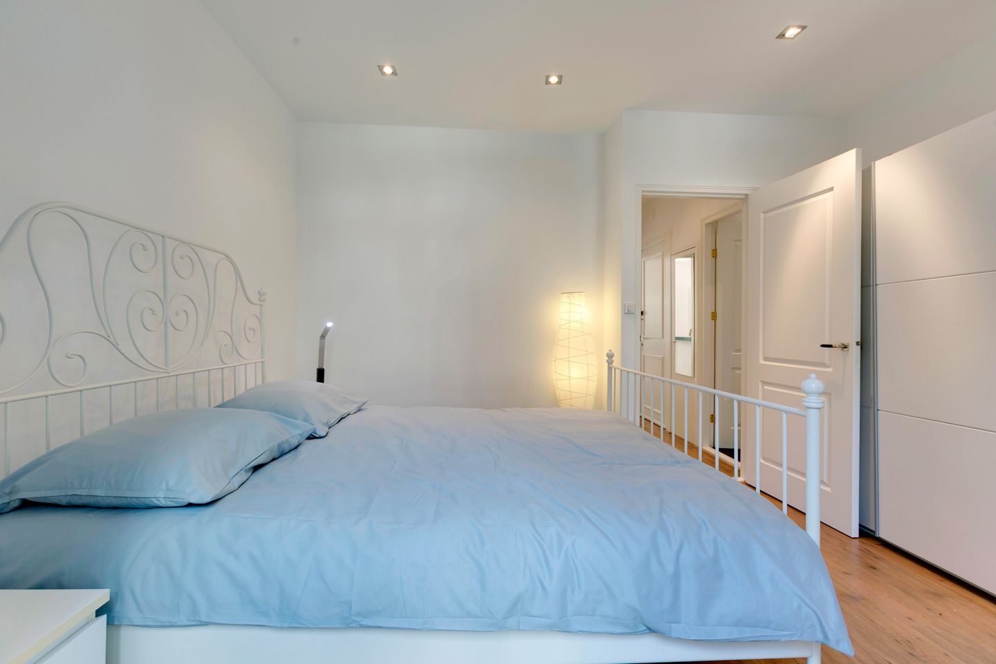 Photo 14 of Vogelenzangstraat 62-1