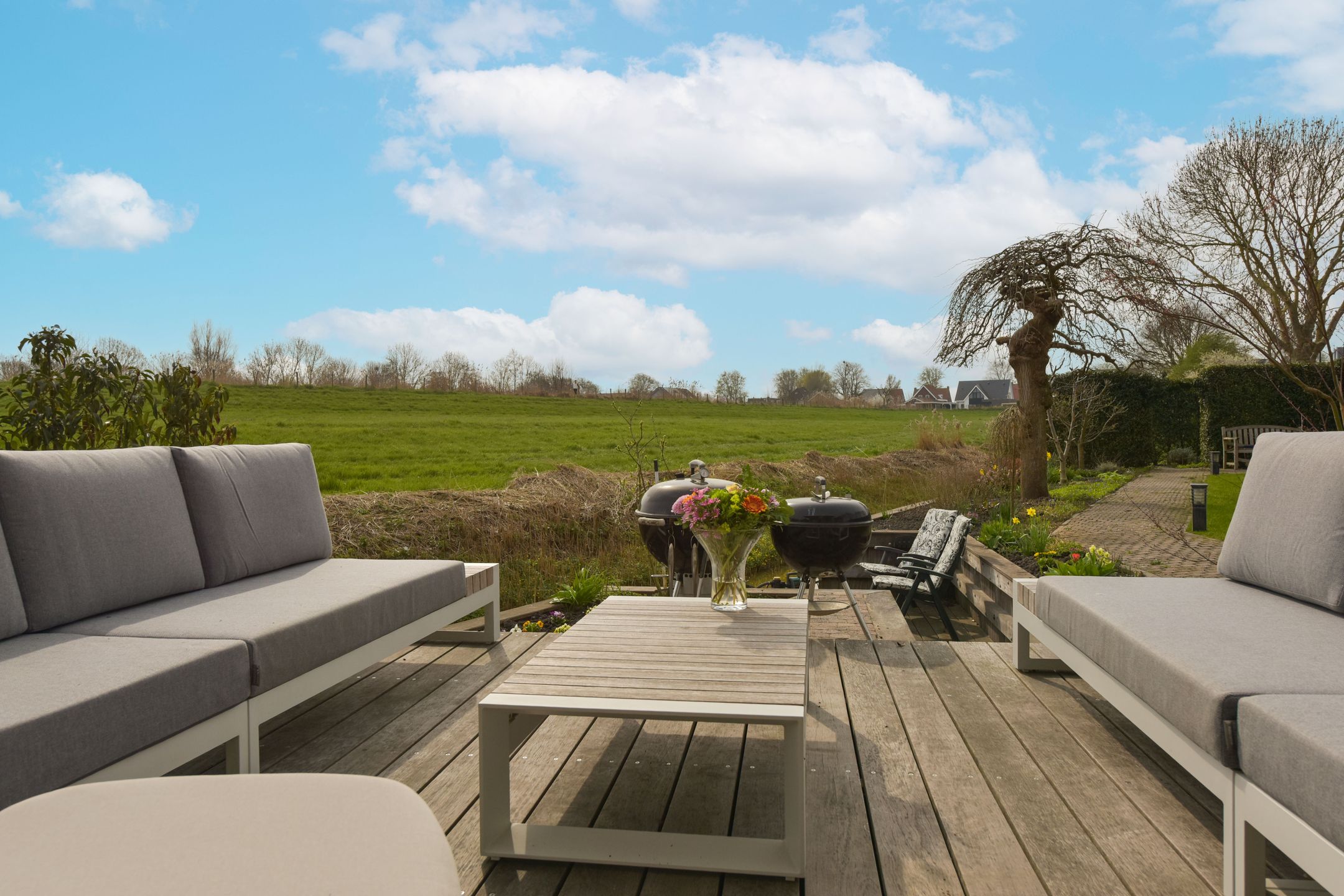 Luxurious Renovated Villa with Private Sauna and Green Views in Wilnis — 38