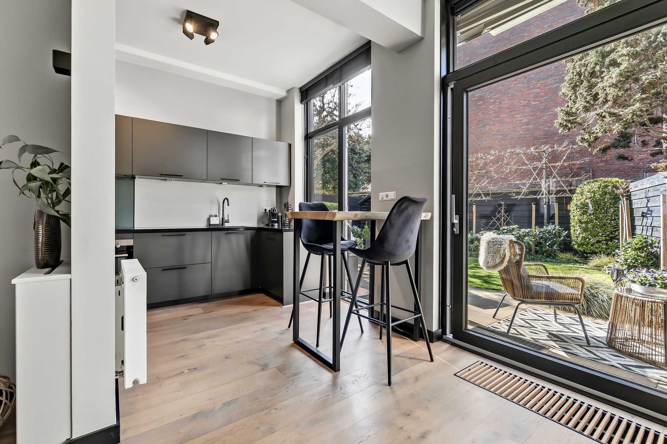 Photo 18 of Valkenboskade 616