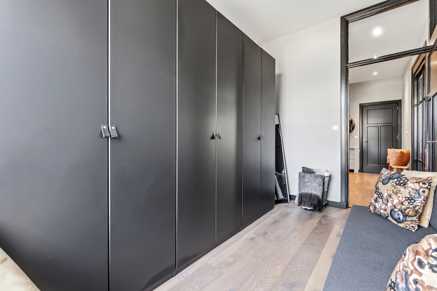 Photo 34 of Valkenboskade 616