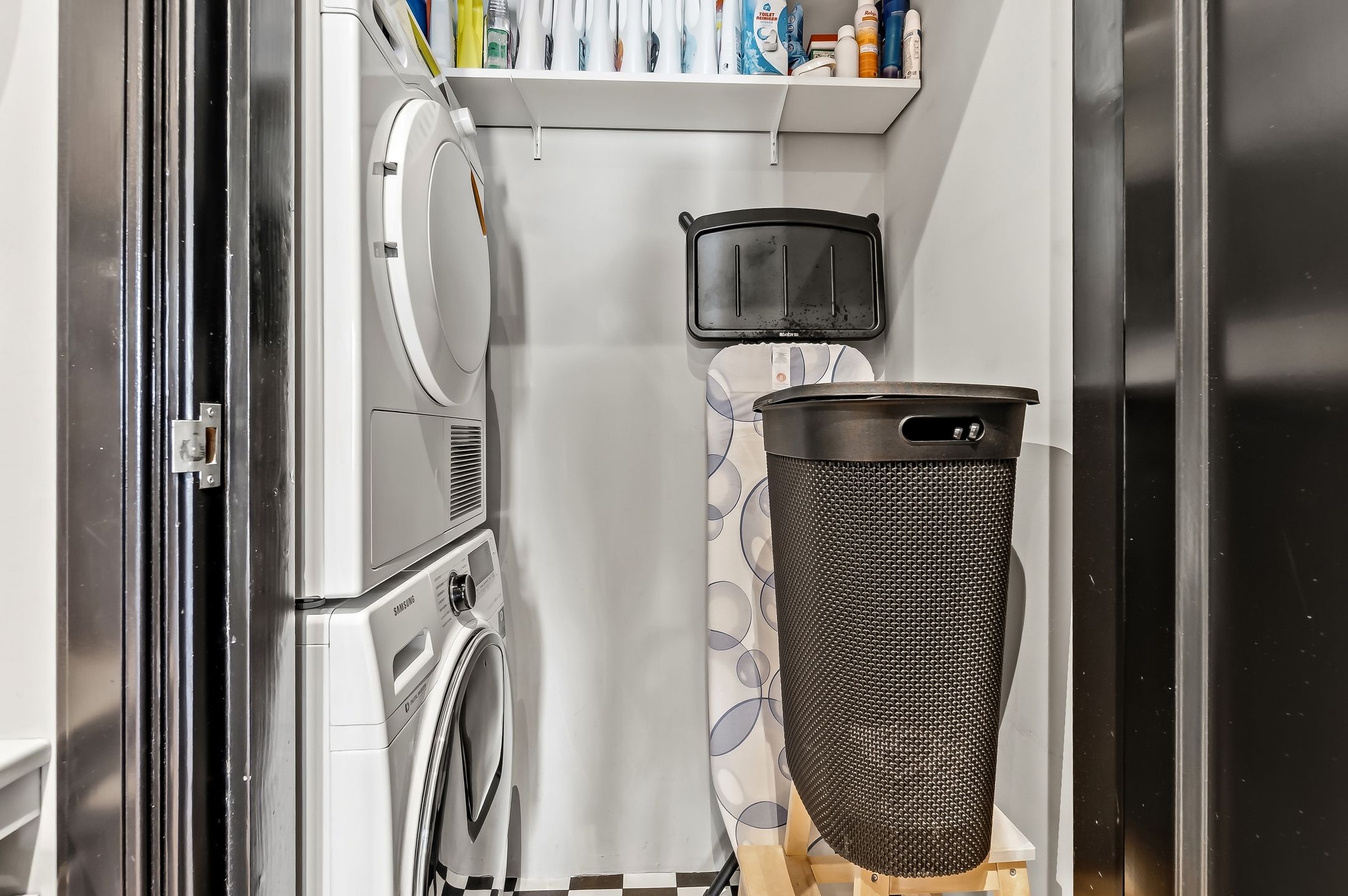 Photo 36 of Valkenboskade 616