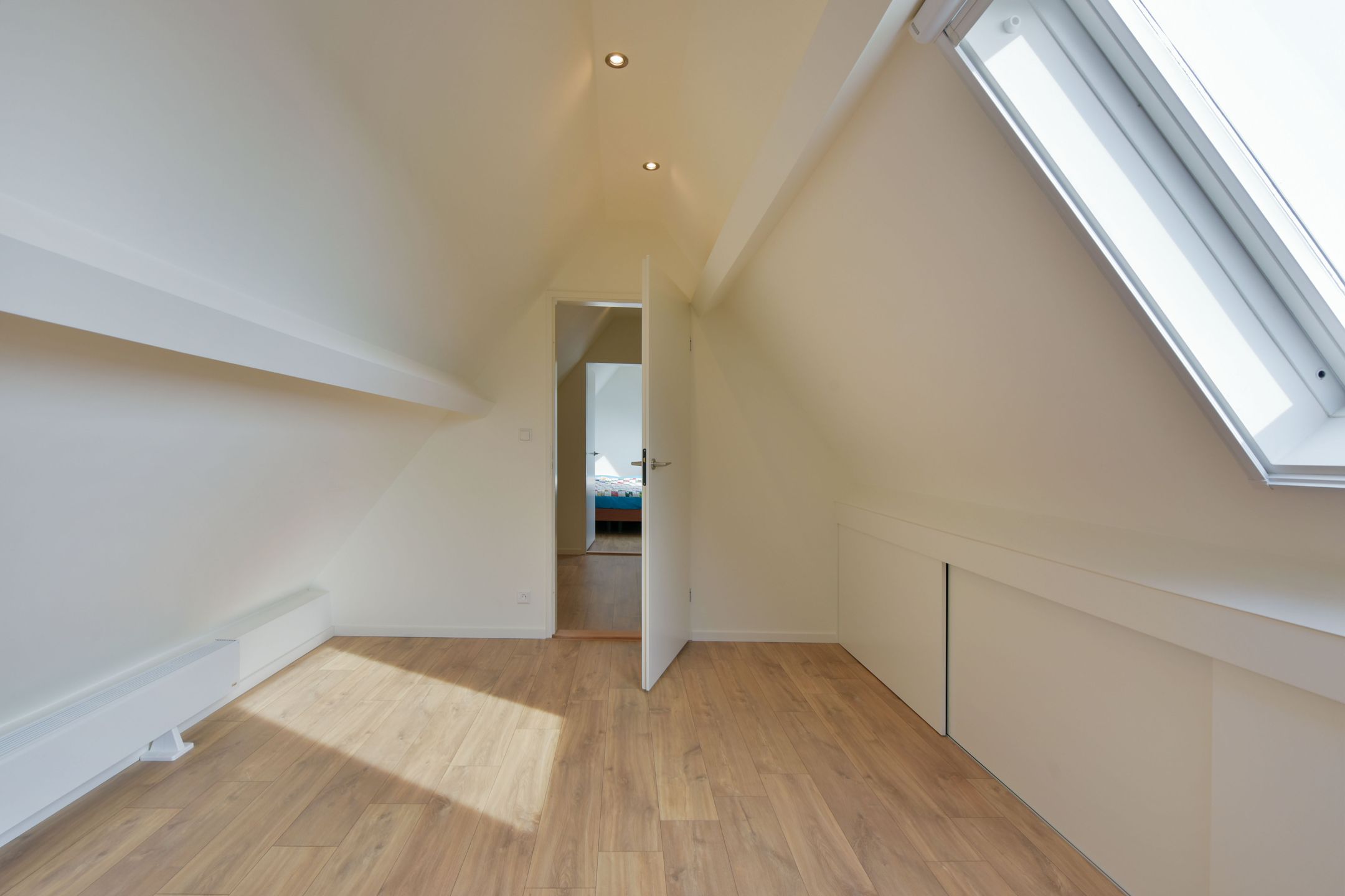 Luxurious Renovated Villa with Private Sauna and Green Views in Wilnis — 29