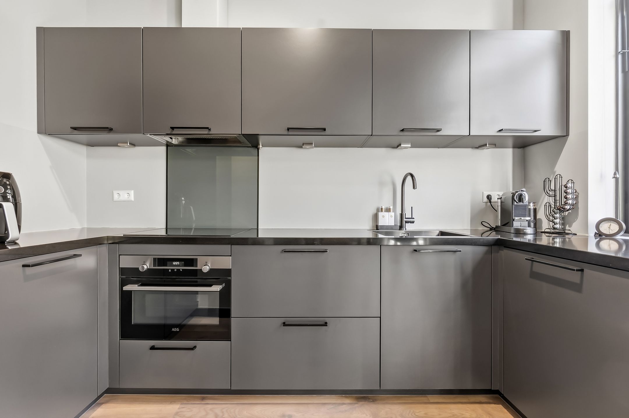 Photo 21 of Valkenboskade 616