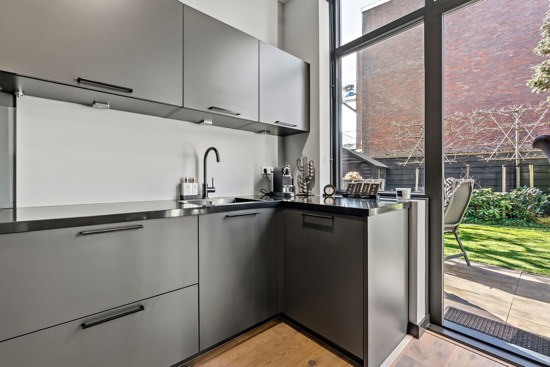 Photo 24 of Valkenboskade 616