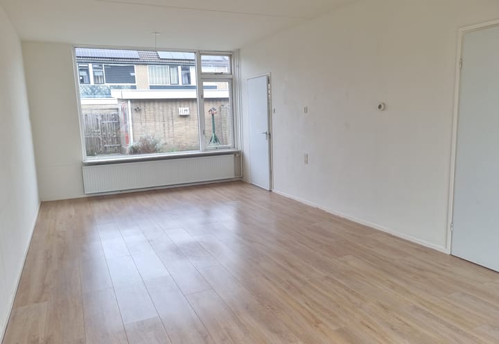 Photo 4 of Donaustraat 127