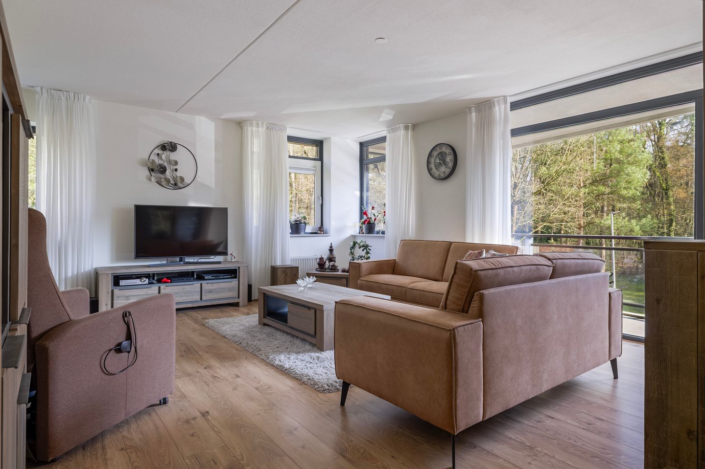 Photo 10 of Warmeerweg 324