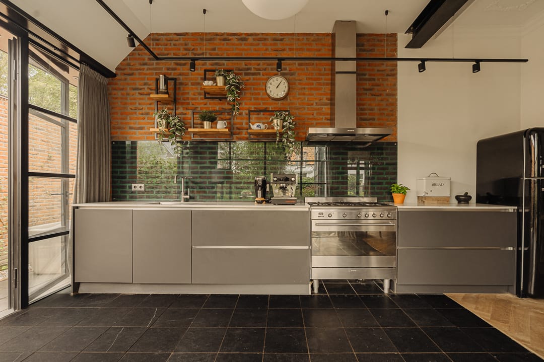 Charming Renovated Corner House from 1906 with Garden and Four Bedrooms — 13