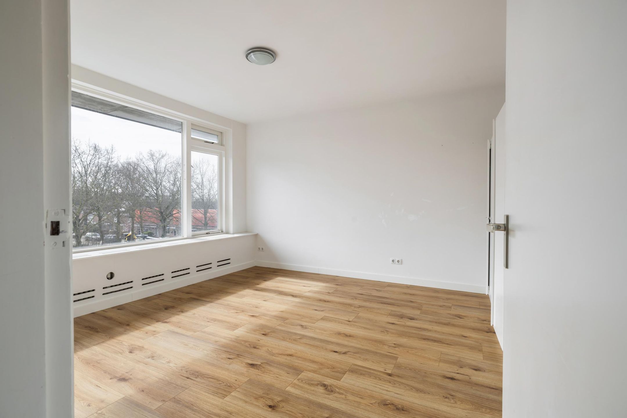 Foto 33 van Maaseikstraat 10-A