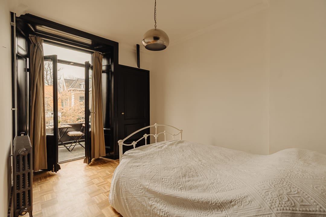 Charming Renovated Corner House from 1906 with Garden and Four Bedrooms — 28