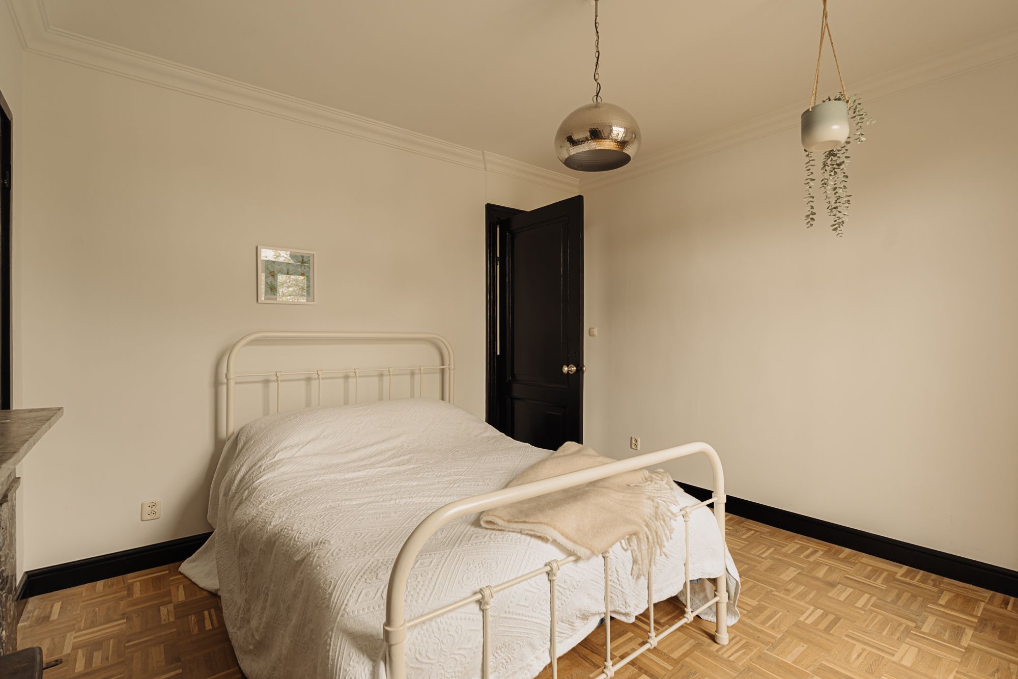 Charming Renovated Corner House from 1906 with Garden and Four Bedrooms — 33