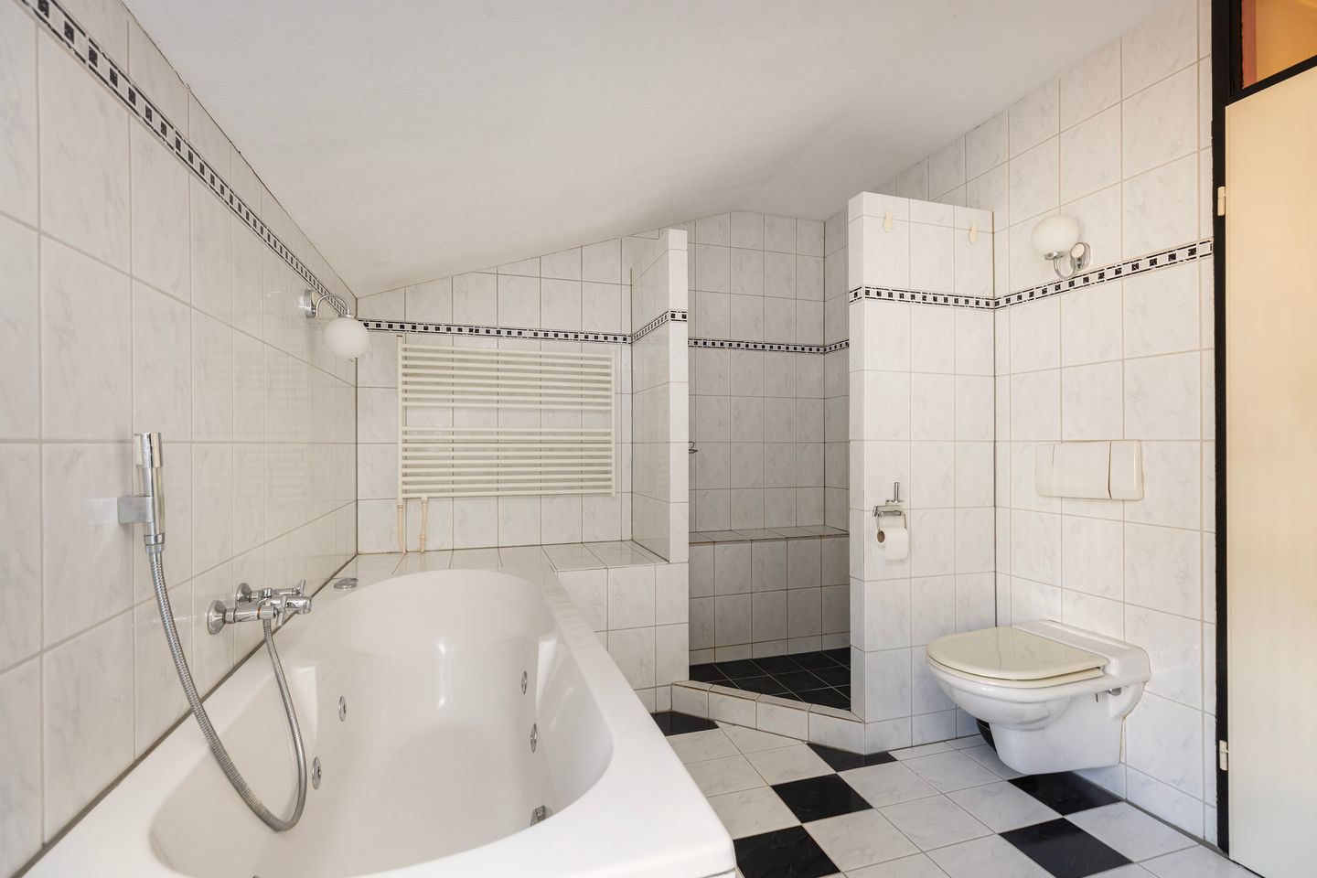 Foto 19 van Londenseplein 27