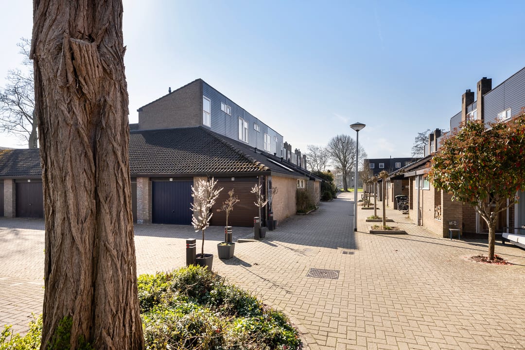 Foto 26 van Londenseplein 27